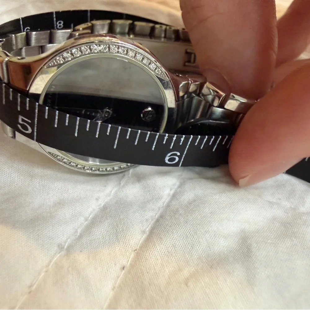 Authentic Movado Serio Watch Classic Minimalist Swiss Luxury + Certificate